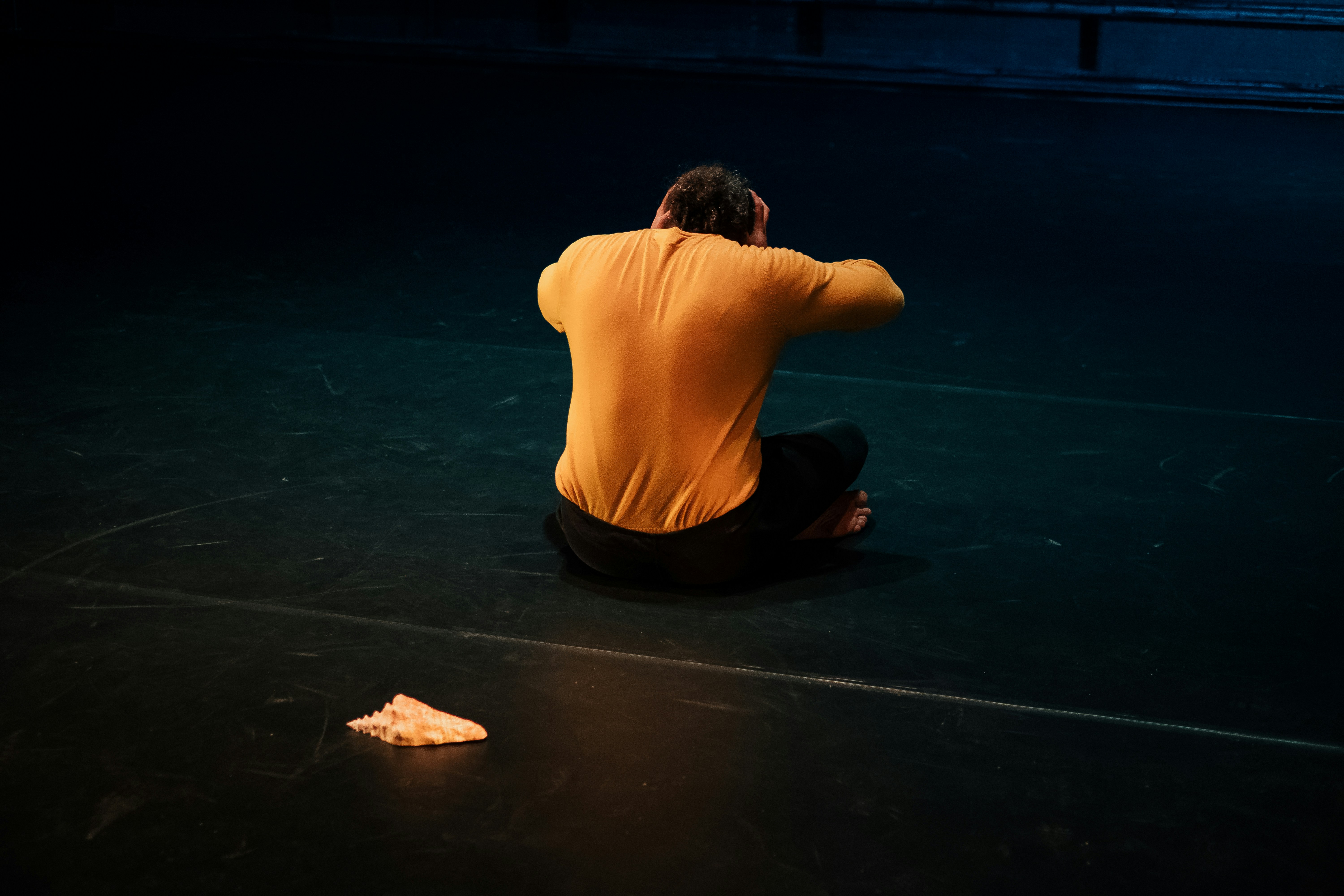 Beyond the Spotlight: A Scientific Guide to Overcoming Performance Anxiety for Professionals